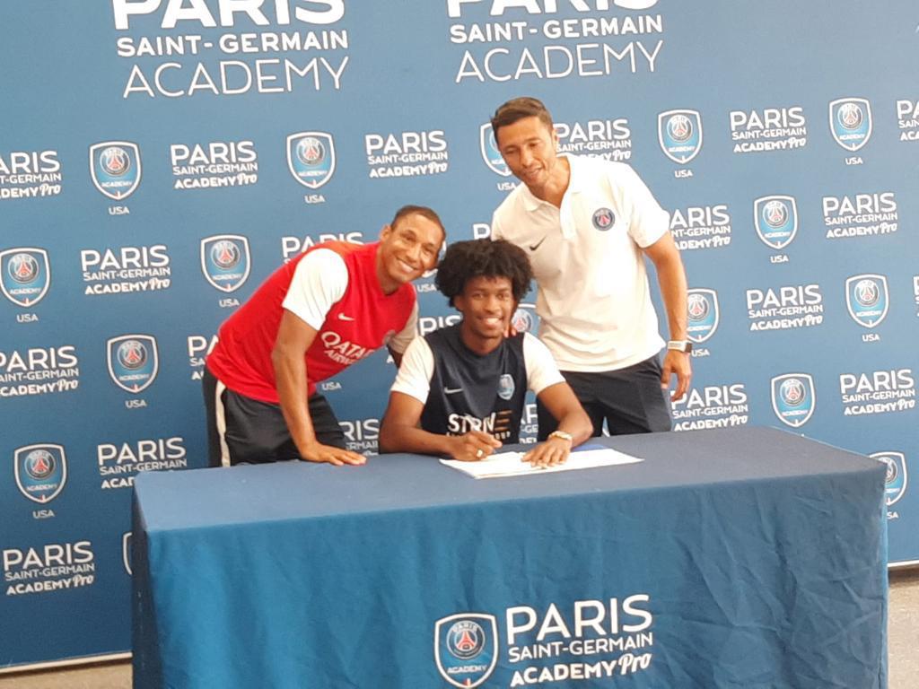 Coaching School Player Matthew Hinds Signs For PSG Academy Pro